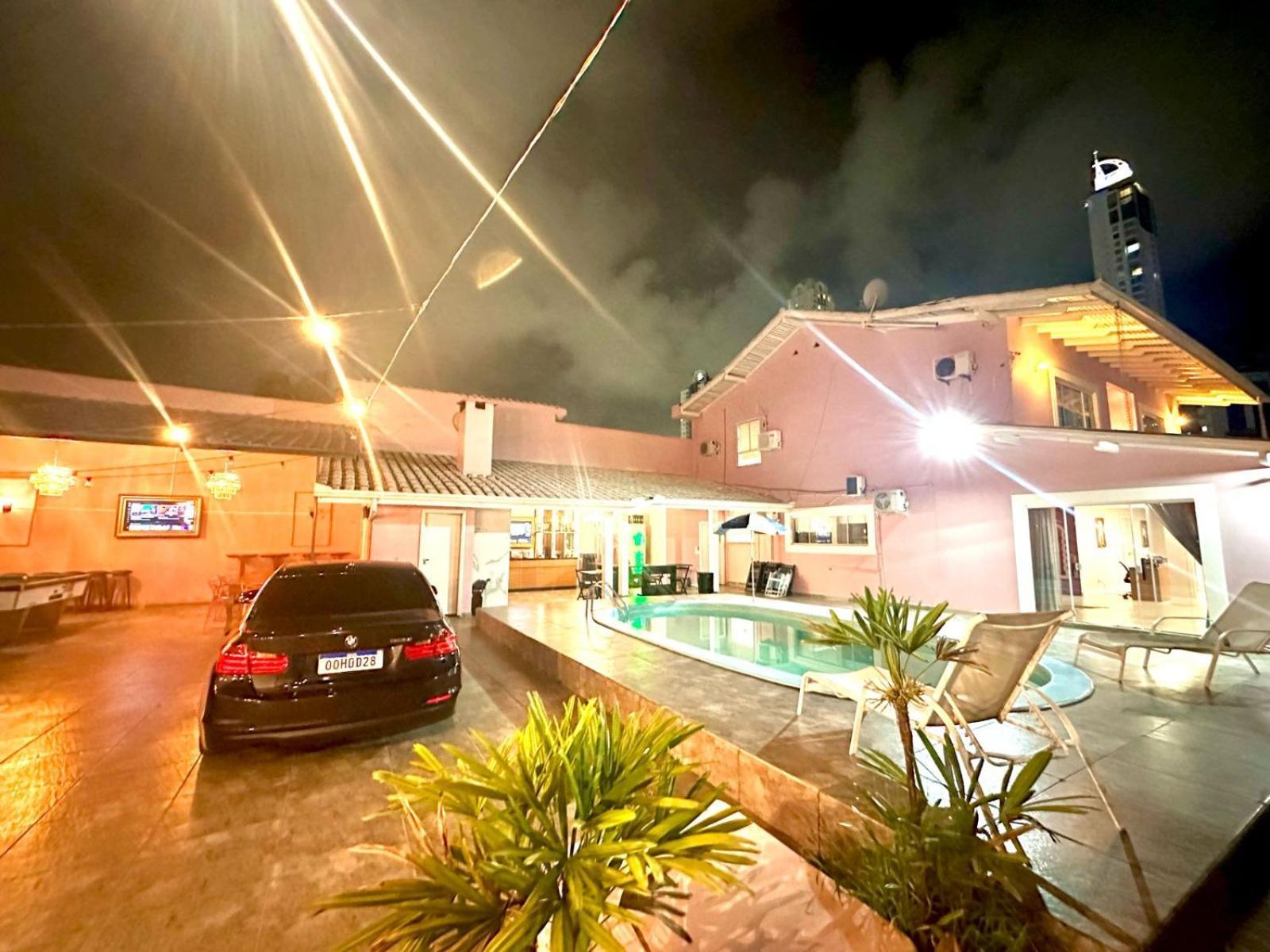 Casa / Pousada Penelope Bed & Breakfast Balneario Camboriu Exterior photo