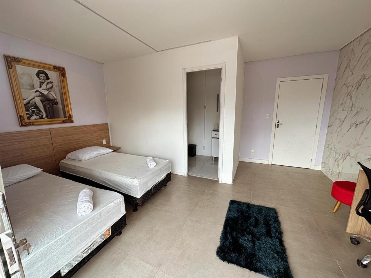 Casa / Pousada Penelope Bed & Breakfast Balneario Camboriu Exterior photo